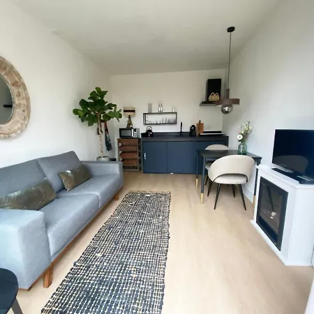 The East Wing アパート ブルーメンダール